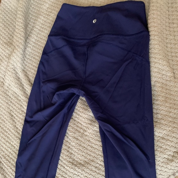 lululemon crop - Picture 2 of 4